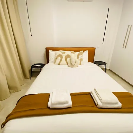 Sea View Penthouse Universal Residences Апартаменты *